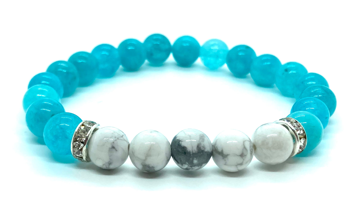 Blue Quartz and White Howlite Gemstone Bracelet 8mm
